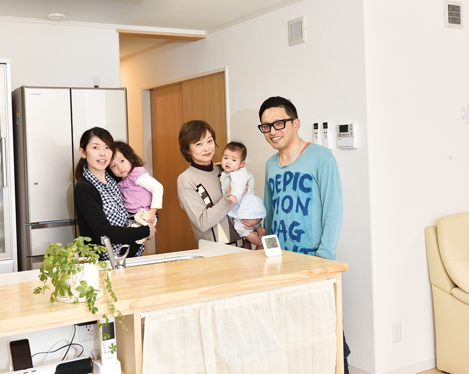 壁にも天井にもエアコンが見当たらないのにすごく暖かいから、驚かれ 